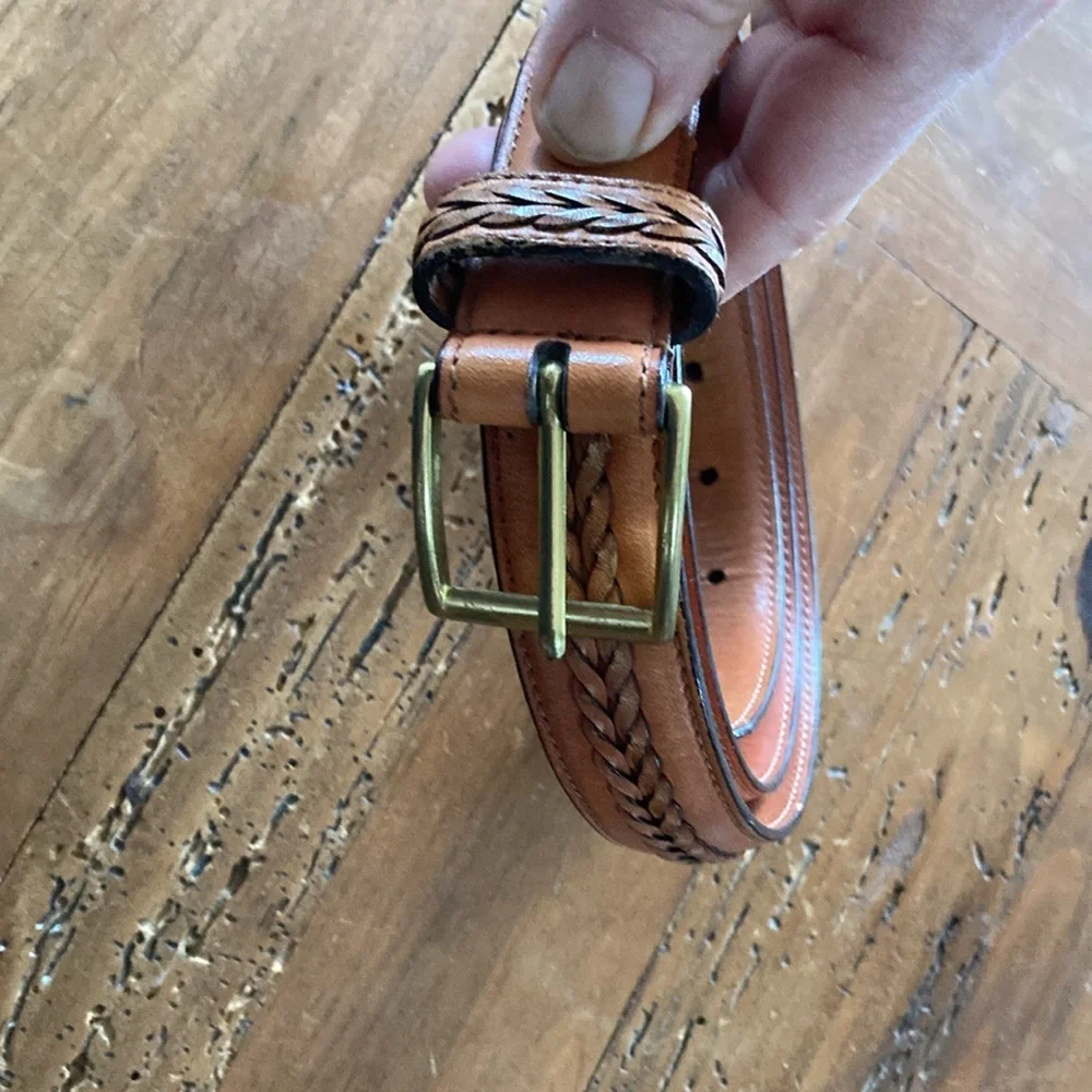Coach British Tan Leather Classic Belt Size 42”.